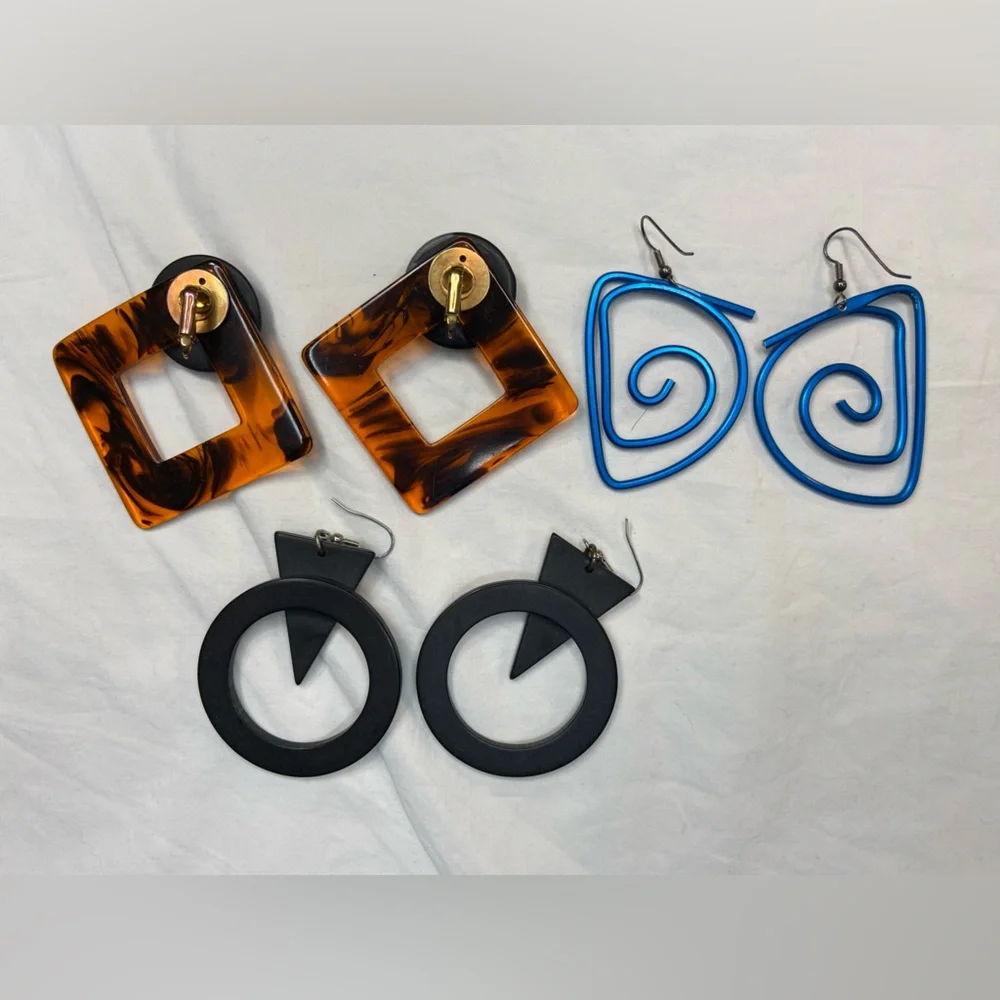 Earrings 3 pair of Vintage Geometric earrings wood metal plastic 80’s